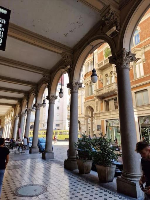 Fil-Rouge - Elegante E Tranquilla Vista In Centro Lägenhet Turin Exteriör bild