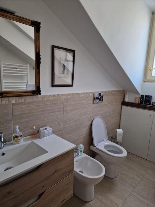 Fil-Rouge - Elegante E Tranquilla Vista In Centro Lägenhet Turin Exteriör bild