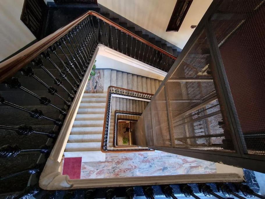 Fil-Rouge - Elegante E Tranquilla Vista In Centro Lägenhet Turin Exteriör bild
